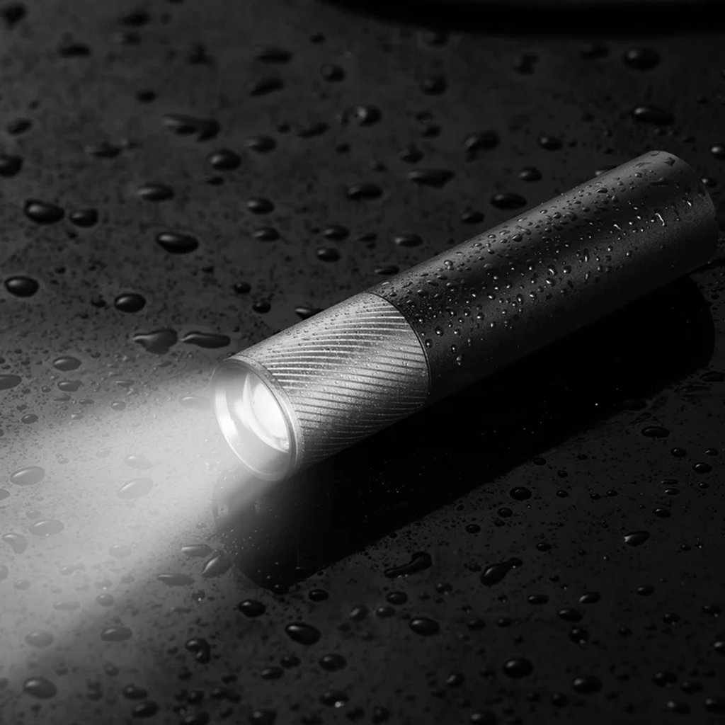 Compact EDC Pocket Flashlight 300 Lumens Zoomable USB‑C Rechargeable 3 Light Modes